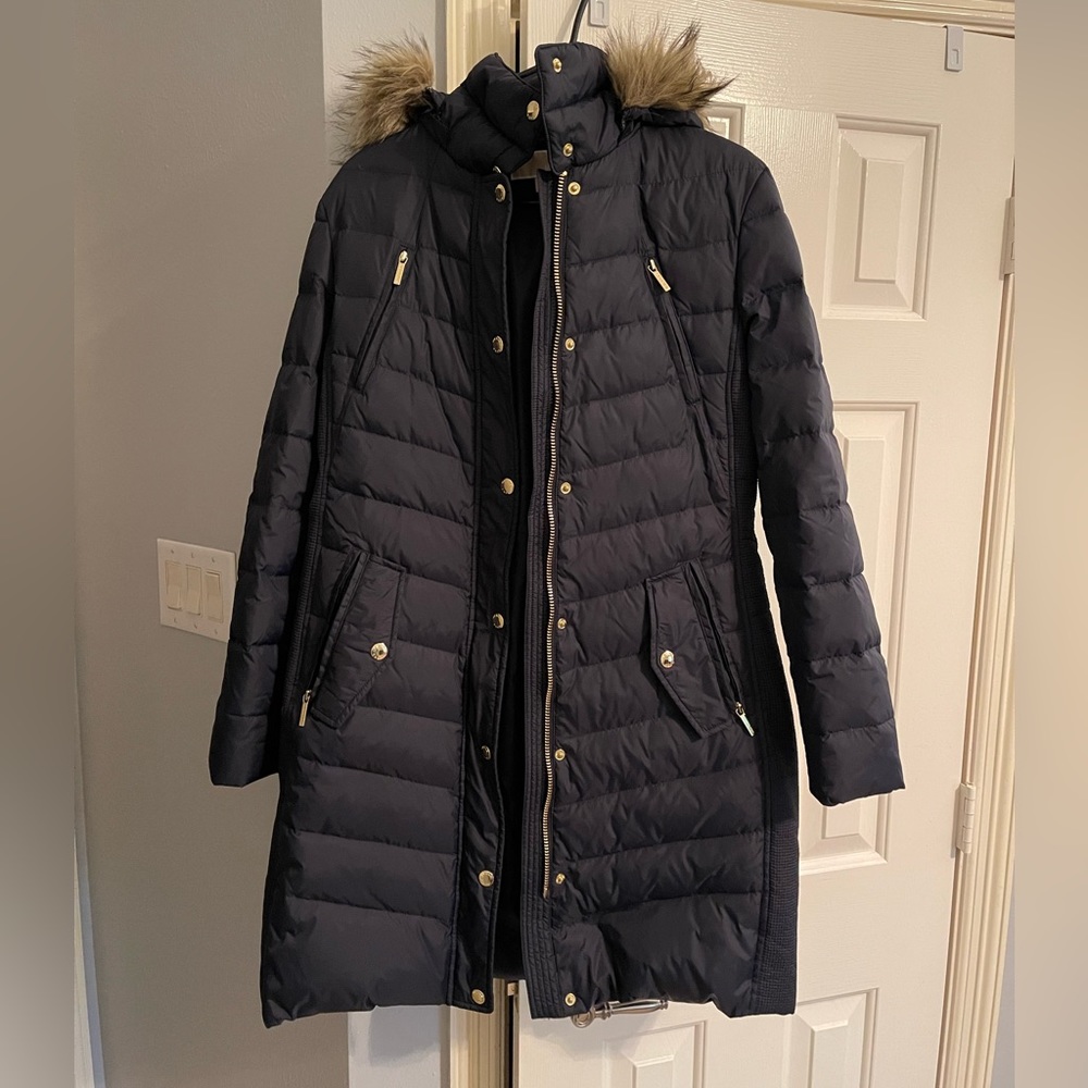 MICHAEL KORS Navy Faux Fur Trim Down Puffer Coat